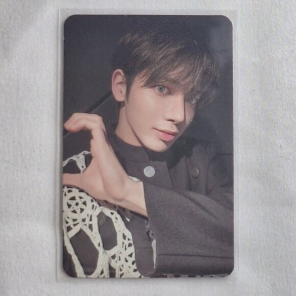 TXT minisode 3: TOMORROW (Target Exclusive) Photocard - TAEHYUN - Picture 1 of 2